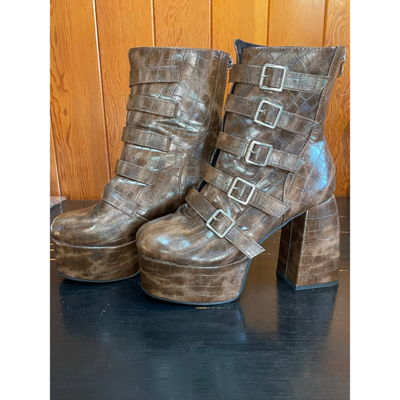 Unbranded Shoes - Women's Unbranded Brown Croc Embossed Platform Heeled Boots Size 42 buckles